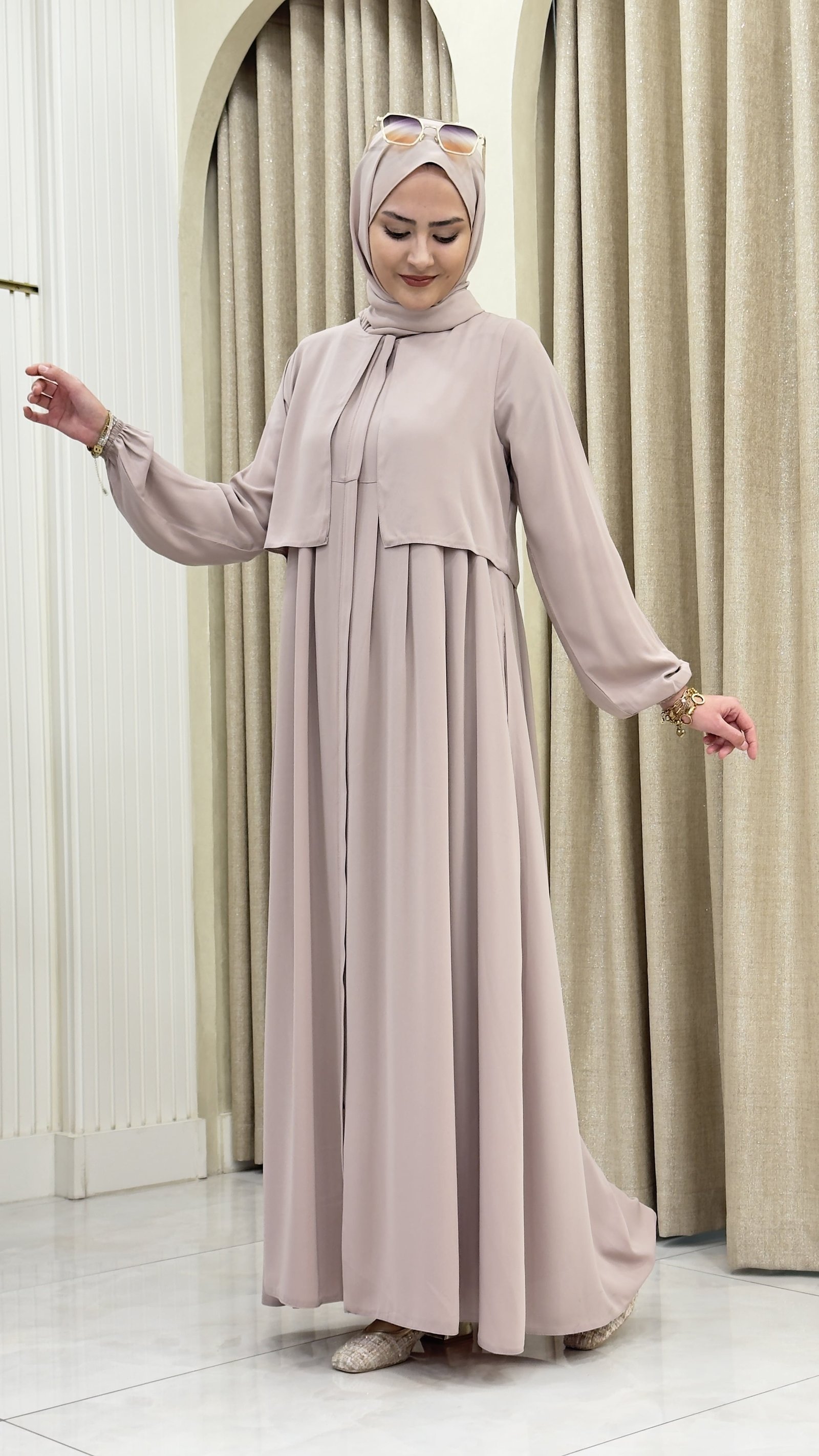 CEPKENLİ BEJ RENGİ